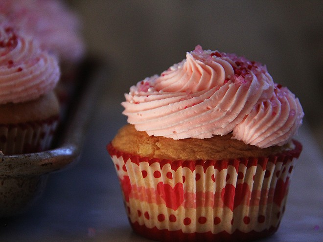 12Cupcakes6 12Cupcakes6