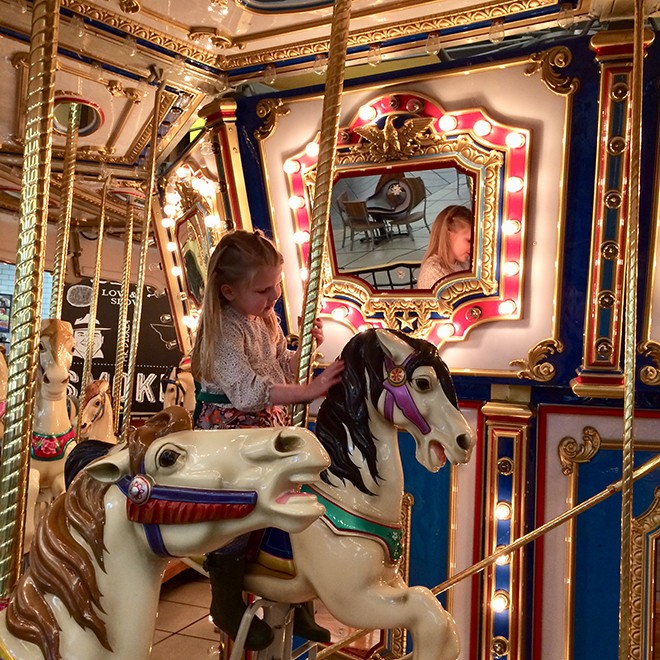 2Carousel1